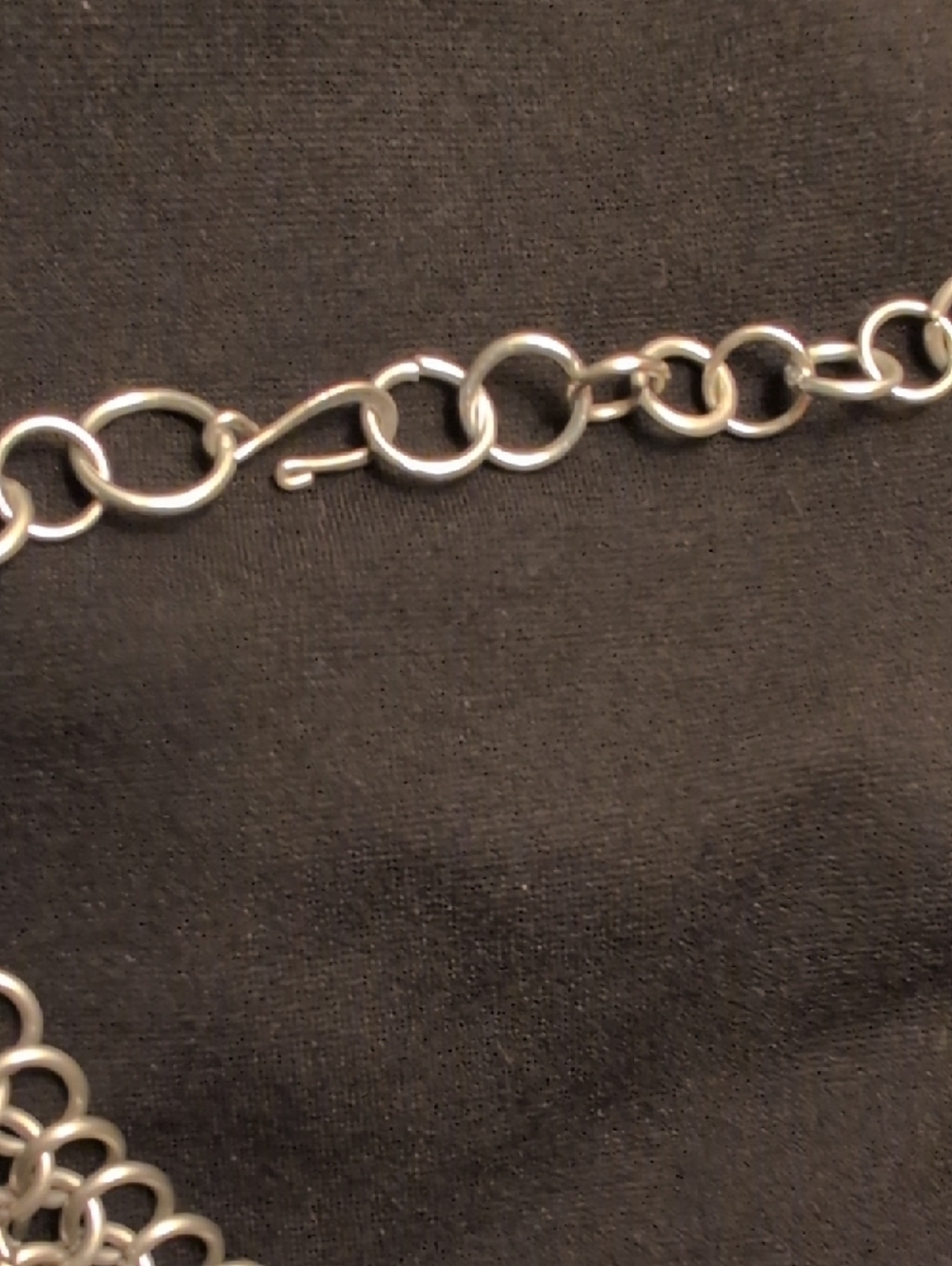 Stainless Chainmail Necklace - Picture 3 of 3
